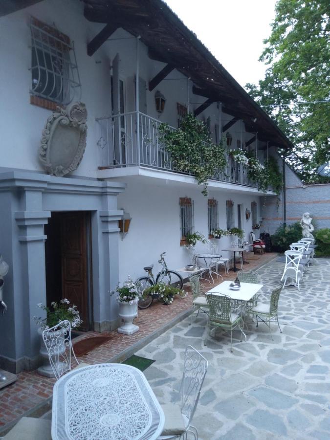 Antica Villa Cuneo- Guest House - "B&B E Non Un Hotel A Cuneo" Εξωτερικό φωτογραφία