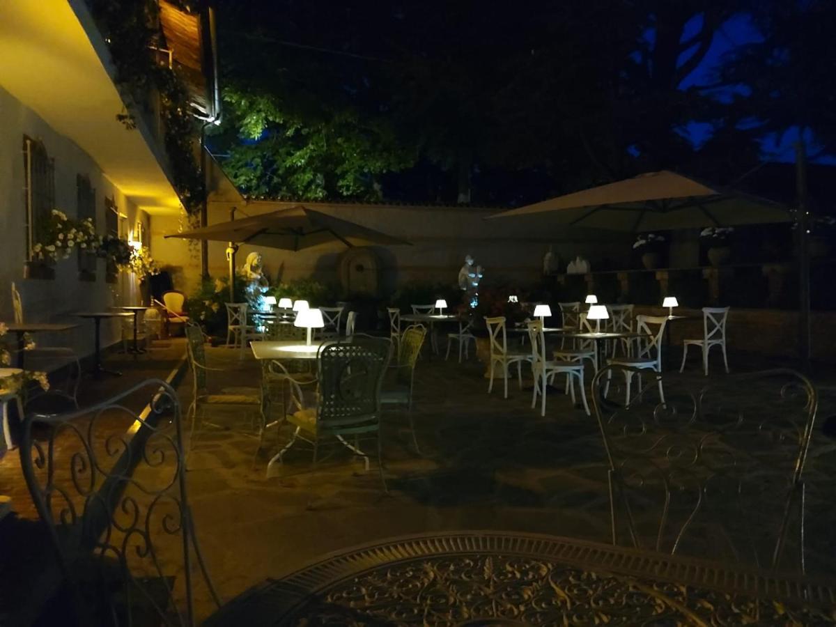 Antica Villa Cuneo- Guest House - "B&B E Non Un Hotel A Cuneo" Εξωτερικό φωτογραφία