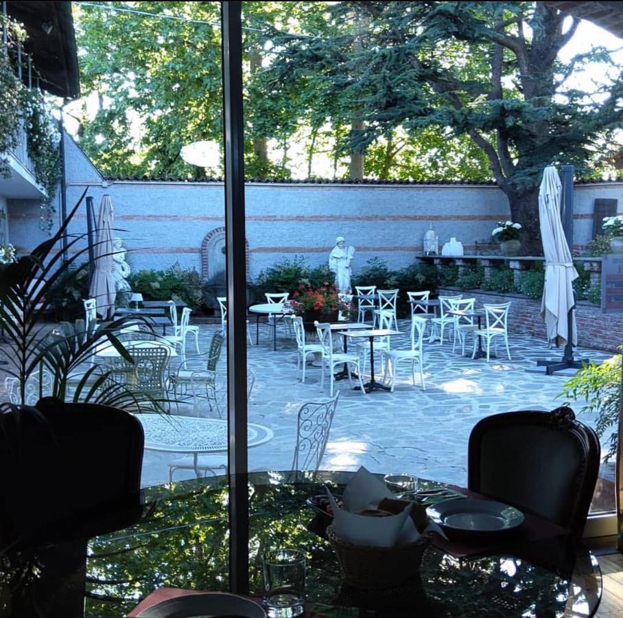 Antica Villa Cuneo- Guest House - "B&B E Non Un Hotel A Cuneo" Εξωτερικό φωτογραφία